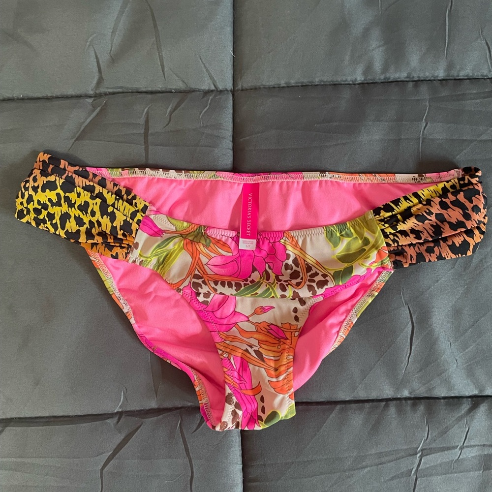 VS Swim Bottom